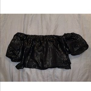 Zara woman blouse off shoulder short leaves black